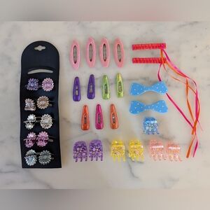 Lot Of 32 Multi Color And Type Hair Accessories For Girls.
